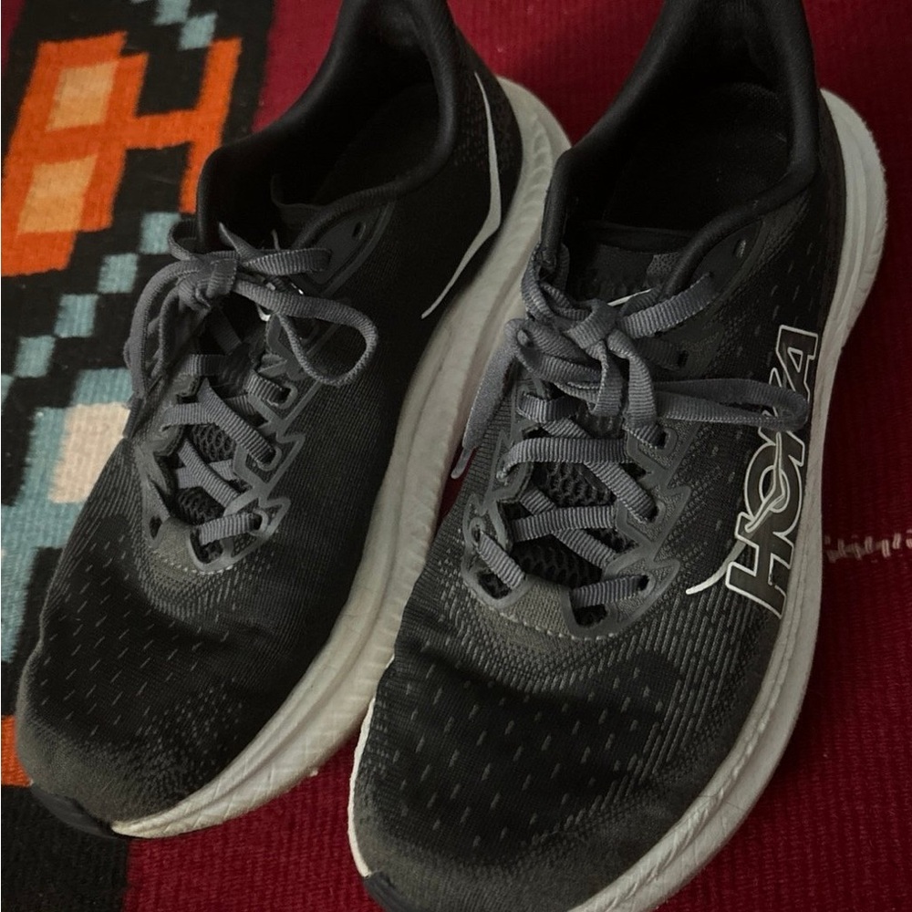 Hoka Black and White Women's Sneakers Mach 6